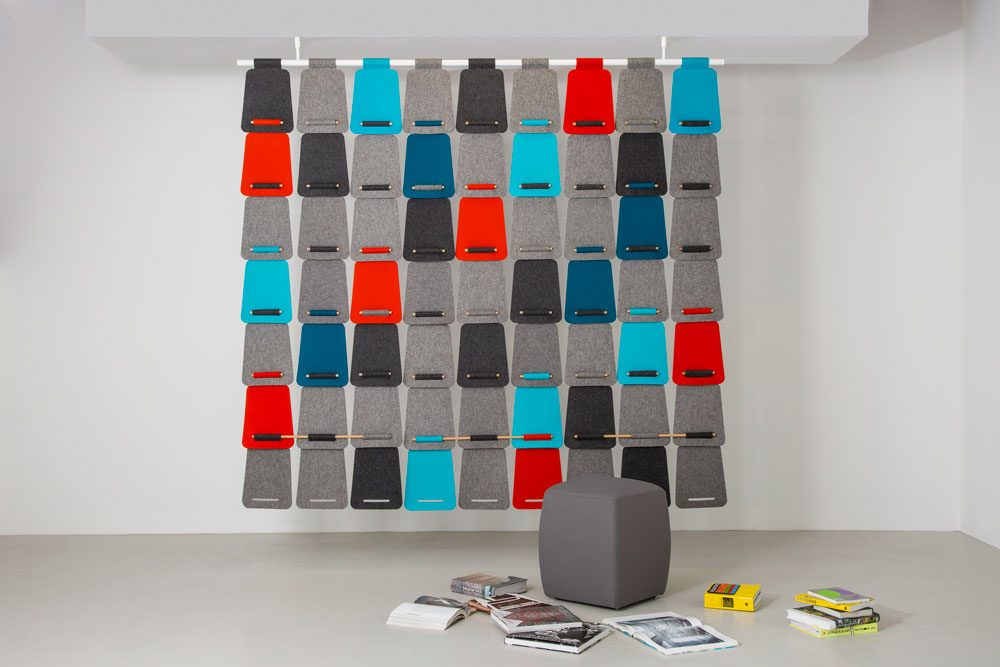 Cascade hanging screen cascade hanging screen